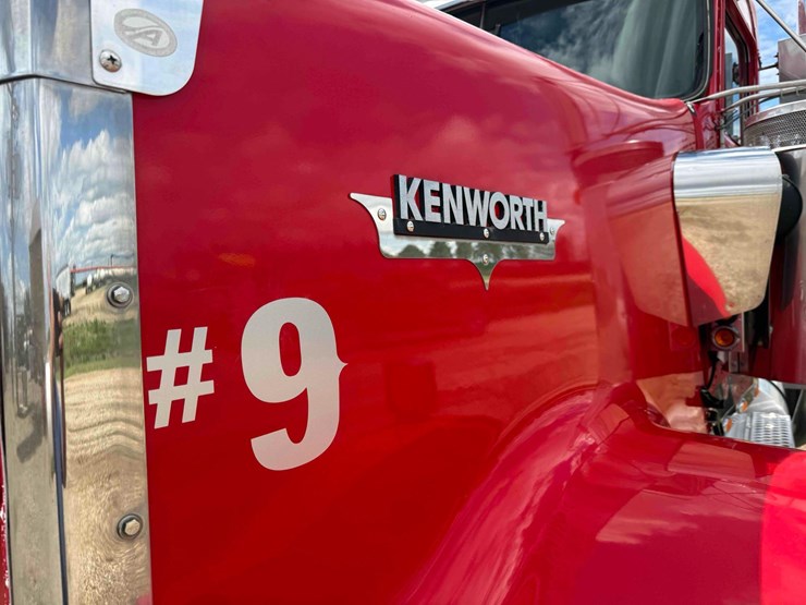 2001-kenworth-w900l-image-21