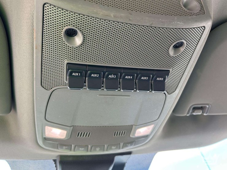 2020-ford-f550-image-19