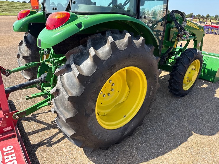 2013-john-deere-5065e-image-10