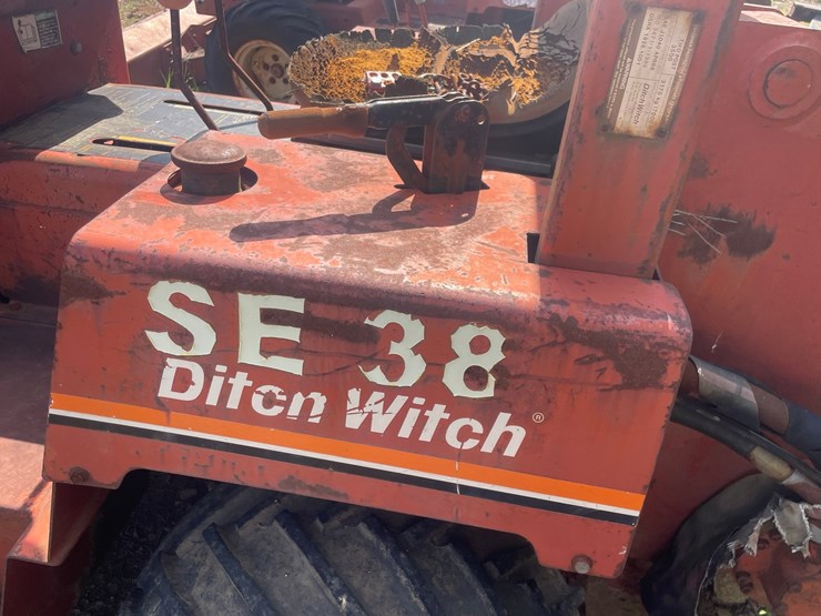 ditch-witch-3500-image-9