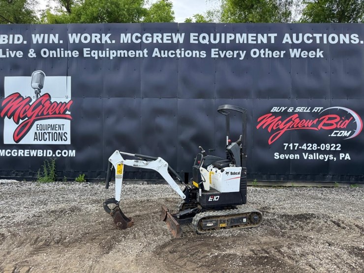 2022-bobcat-e10-image-1