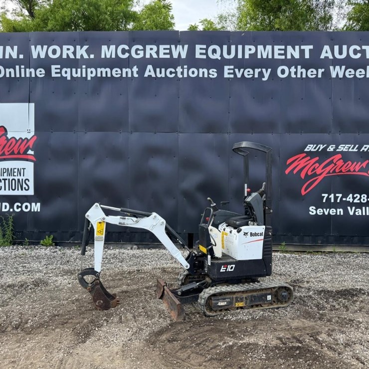 2022 BOBCAT E10
