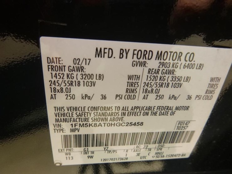 2017-ford-explorer-image-16