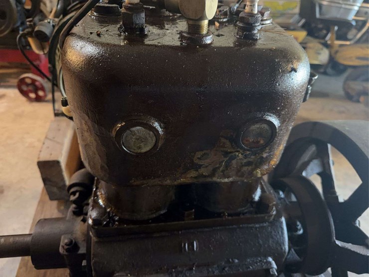 two-cylinder-engine-image-8