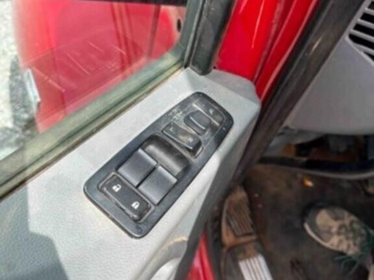 2018-kenworth-t680-image-25
