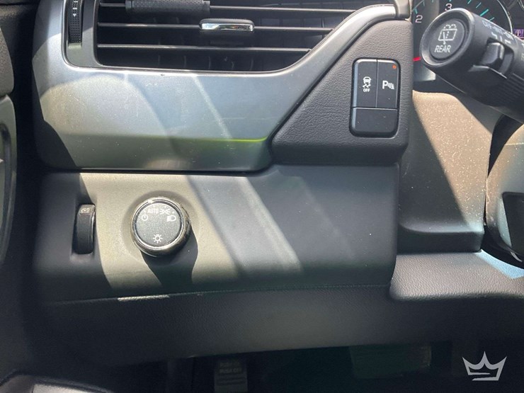 2020-chevrolet-tahoe-image-19