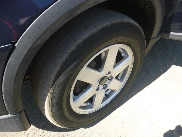 2004-volvo-xc90-image-13