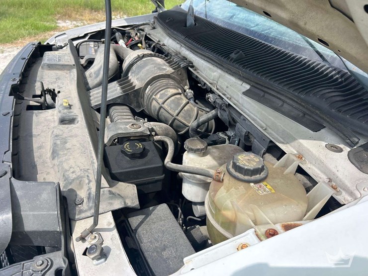 2021-mercedes-benz-sprinter-4500-image-8