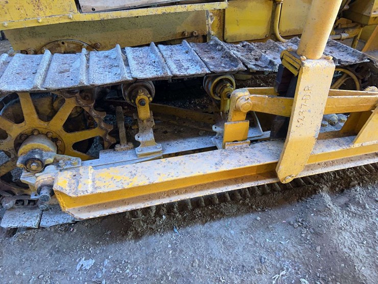 caterpillar-thirty-image-55