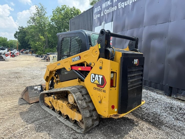 2021-caterpillar-259d3-image-2