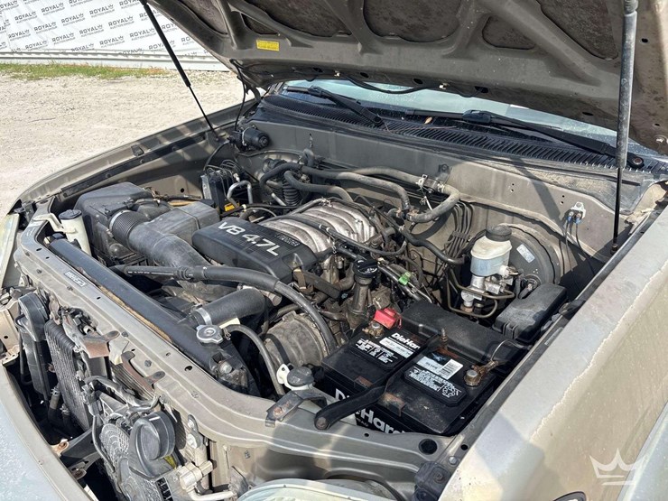 2002-toyota-sequoia-image-8