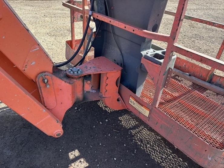 2003-jlg-600aj-image-19