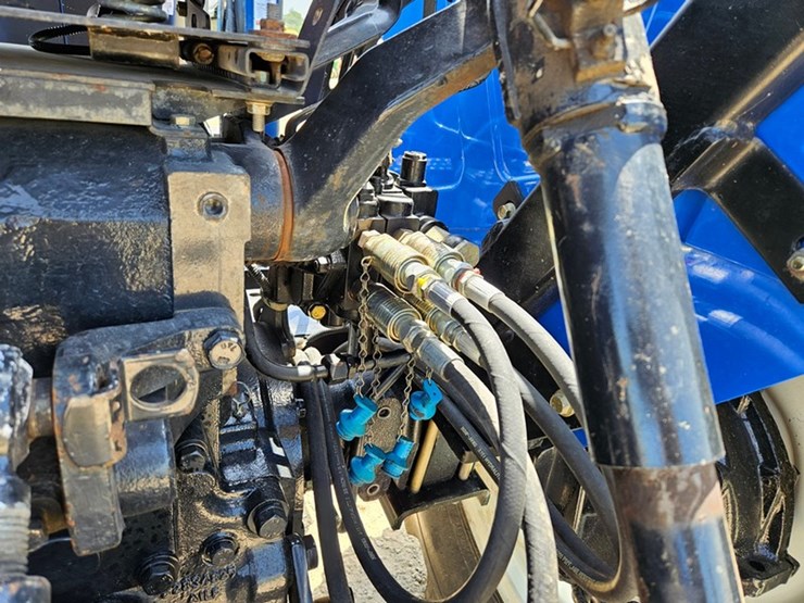 new-holland-tt60a-image-23