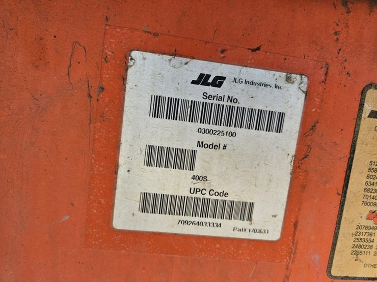 2015-jlg-400s-image-37