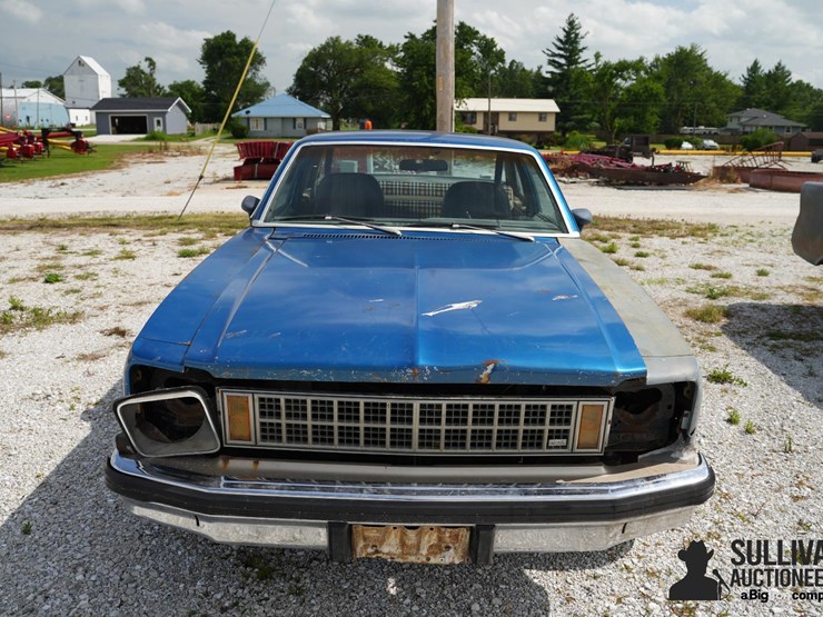run-#226--1976-chevrolet-nova-coupe-image-2