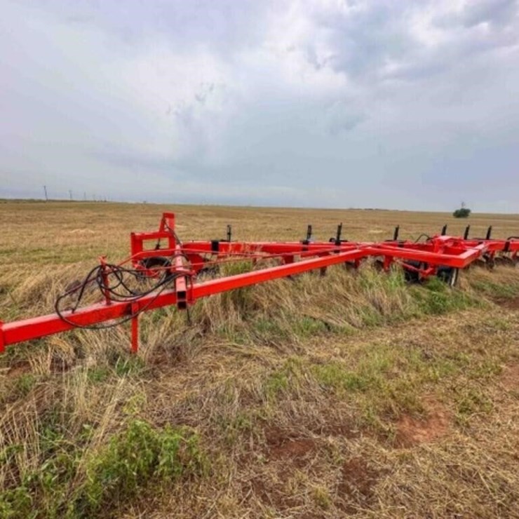 BLANCHAT 12-BOTTOM PLOW