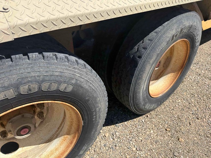 r-way-belly-dump-trailer-image-13