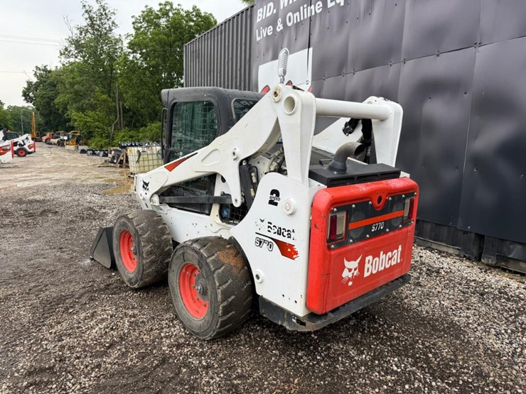 2018-bobcat-s770-image-2