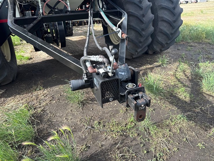 2006-bourgault-8710-air-seeder-image-13