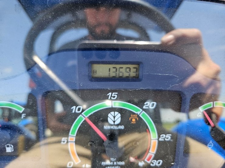 new-holland-tt60a-image-39