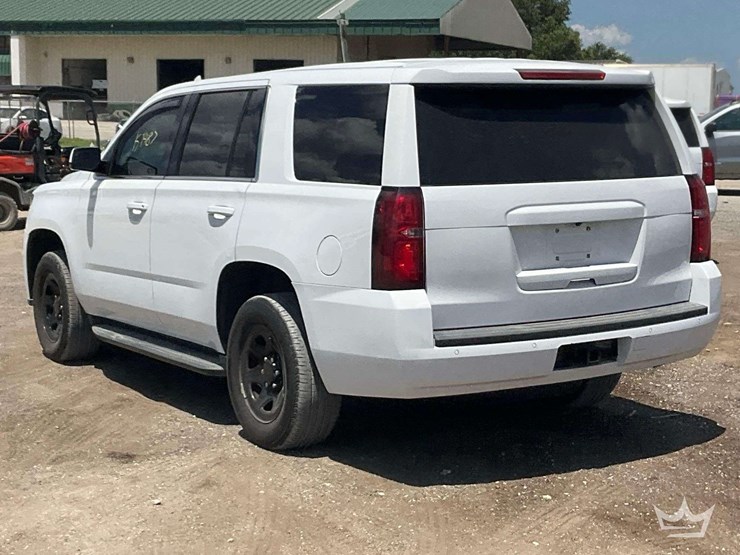 2020-chevrolet-tahoe-image-4