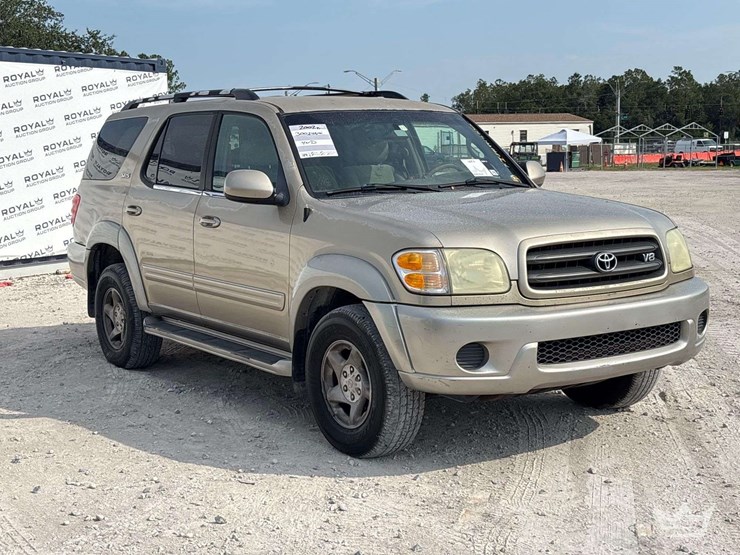 2002-toyota-sequoia-image-2