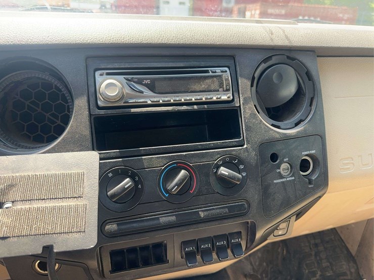 2008-ford-f450-xl-image-23