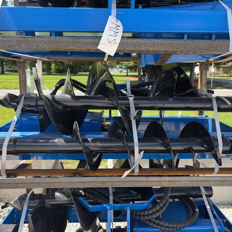 GIYI Hydraulic Earth Auger Attachment