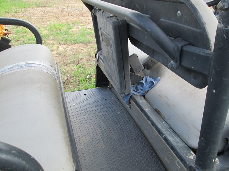 club-car-carryall-1700-image-12