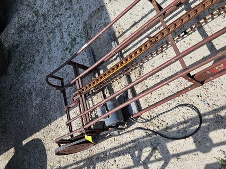 new-holland-25-image-17