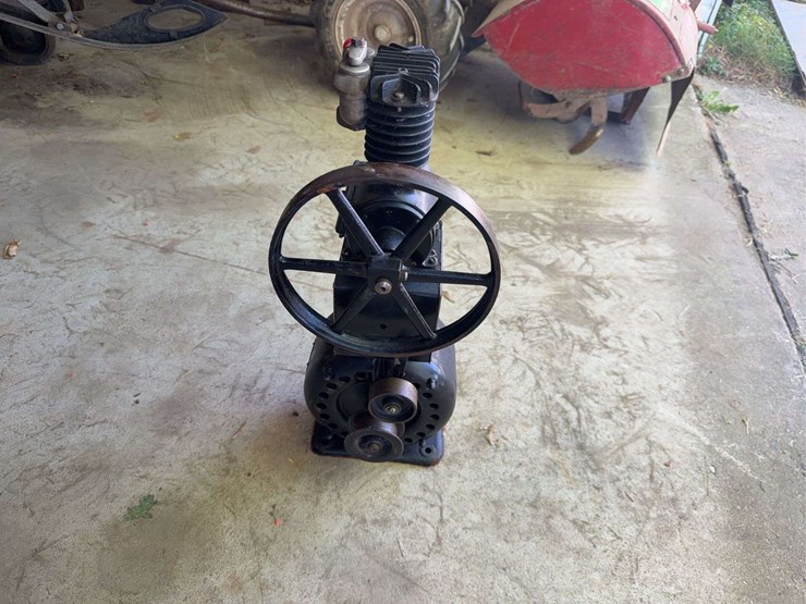 ritter-dental-air-compressor-image-2