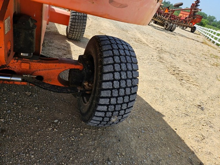 2015-jlg-400s-image-31