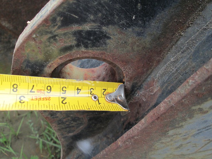 caterpillar-16-image-6