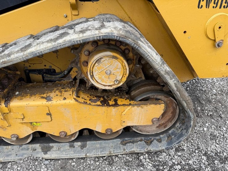 2021-caterpillar-259d3-image-19
