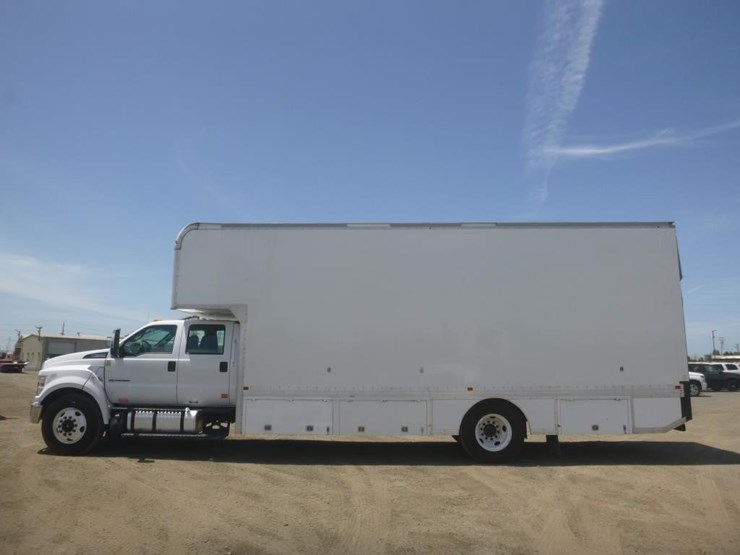 2016-ford-f650-xlt-image-5