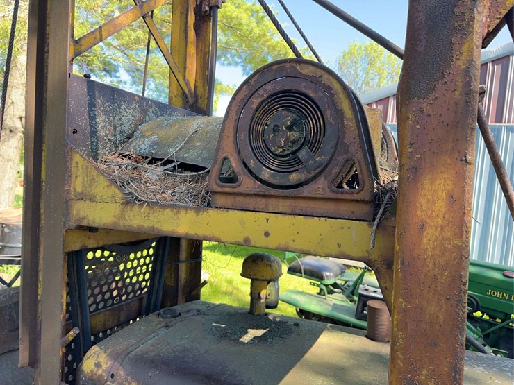 caterpillar-crawler-loader-image-18