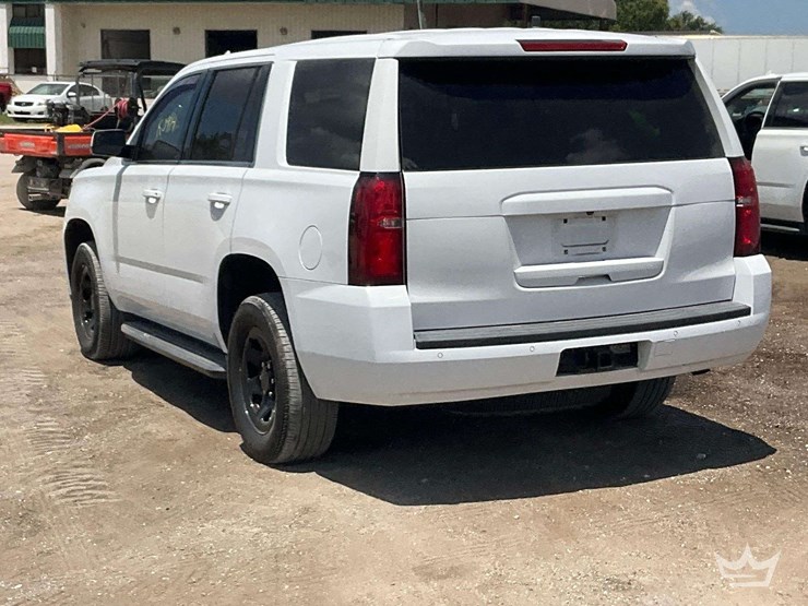 2020-chevrolet-tahoe-image-4