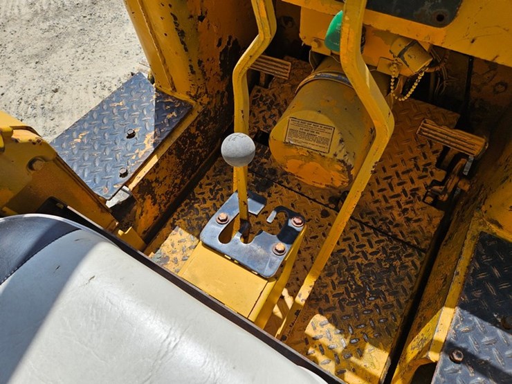 deere-350b-image-27