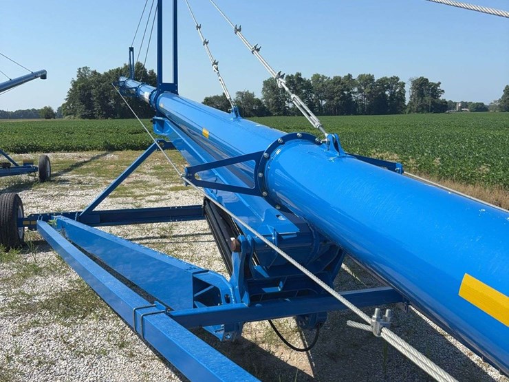 2022-brandt-13x90xlt-swing-away-auger,-hyd-raise-swing-away,-540pto,-less-than-60,000-bushel-ran,-still-has-the-paint-on-swing-away-augers,-twin-cylinder,-s/n--4905-image-36