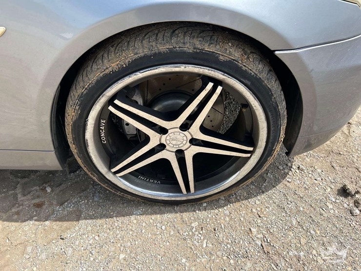 2005-bmw-545i-sedan-image-29