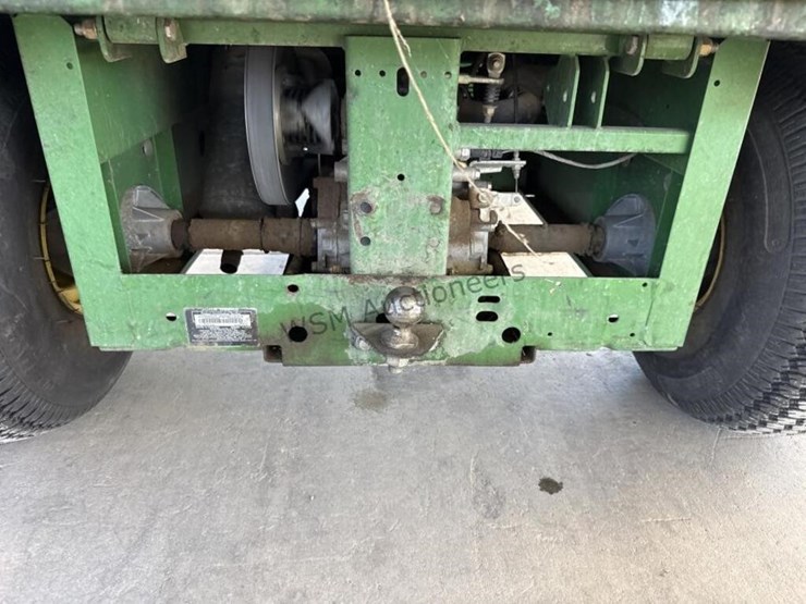 john-deere-gator-image-9