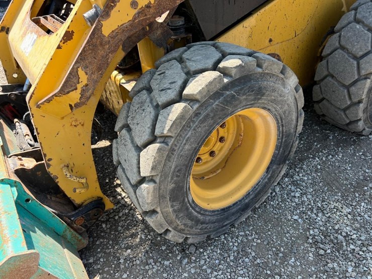 caterpillar-262d-image-13