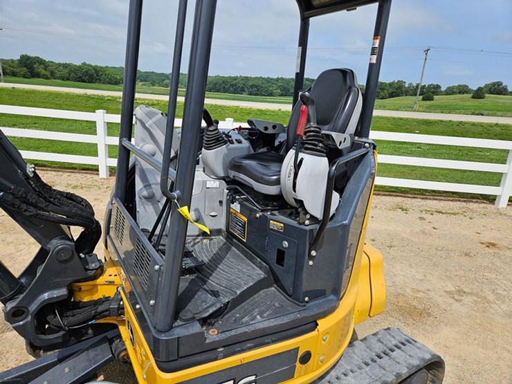 deere-35g-image-33