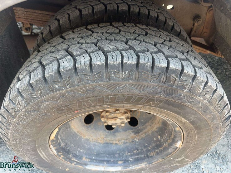 2006-ford-e450-image-11