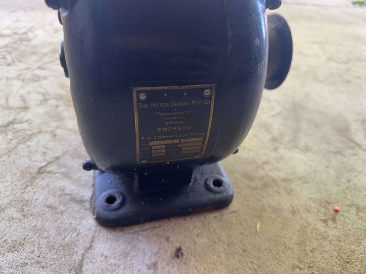ritter-dental-air-compressor-image-7