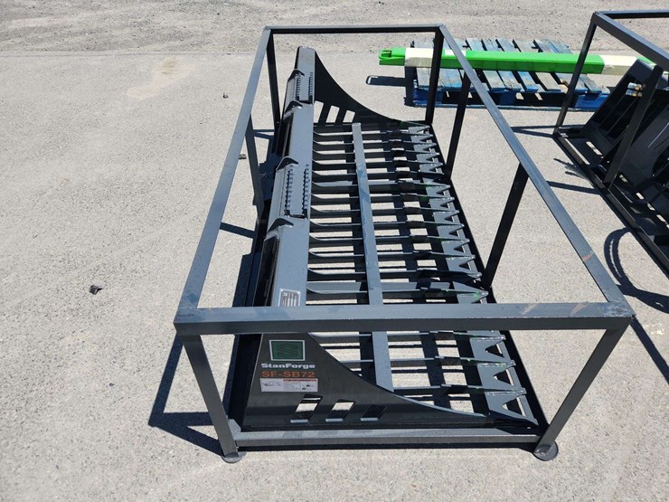 skid-steer-skeleton-bucket---72"-image-4
