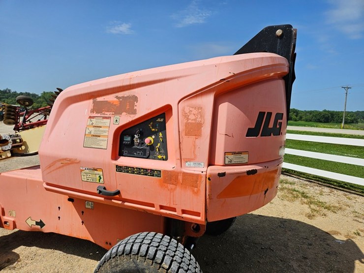 2015-jlg-400s-image-25