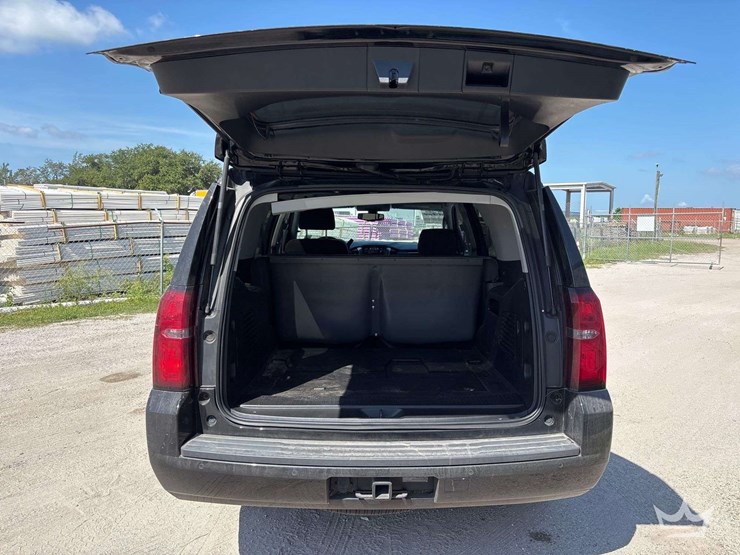 2020-chevrolet-tahoe-image-22