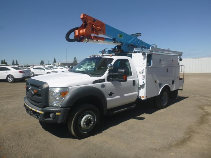 2013-ford-f550-image-1