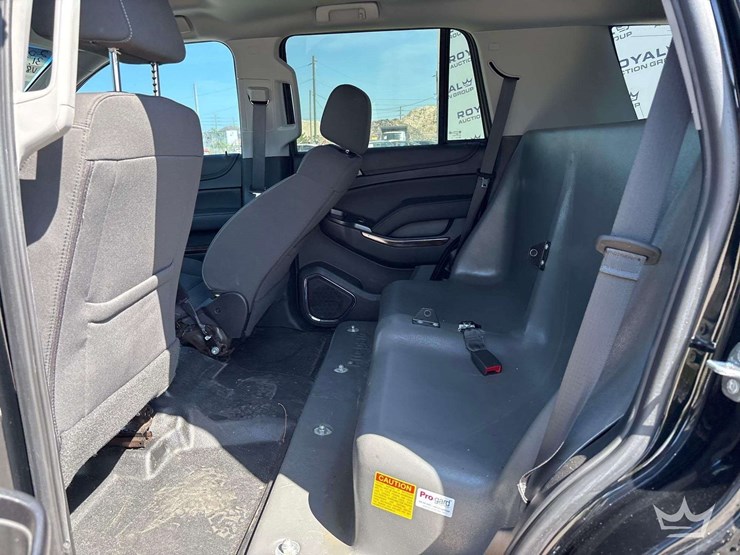 2020-chevrolet-tahoe-image-21